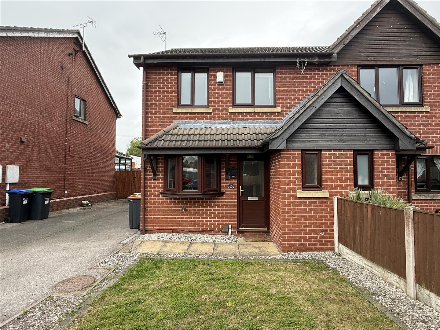 Cottage Close